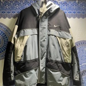 Nike ACG ski/snowboarding jacket